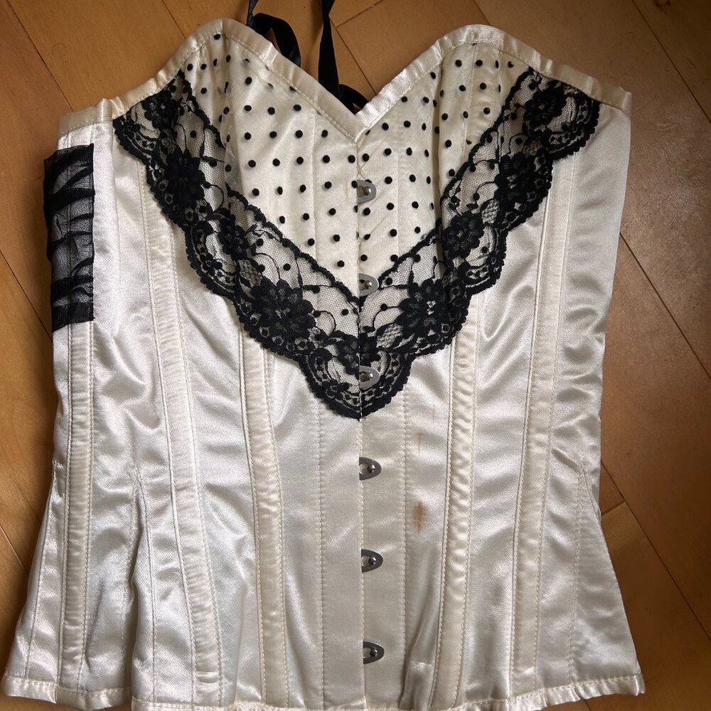 Cream Halterneck Burlesque Corset